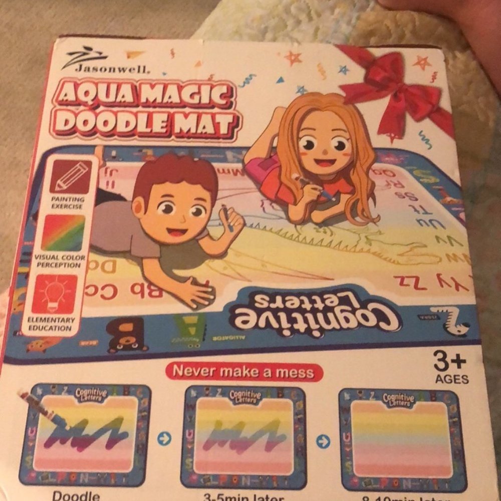Aqua no mess mat for kids